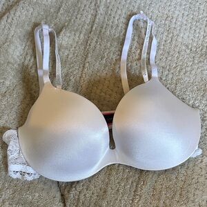 La SENZA White Satin Bra with Lace Detail